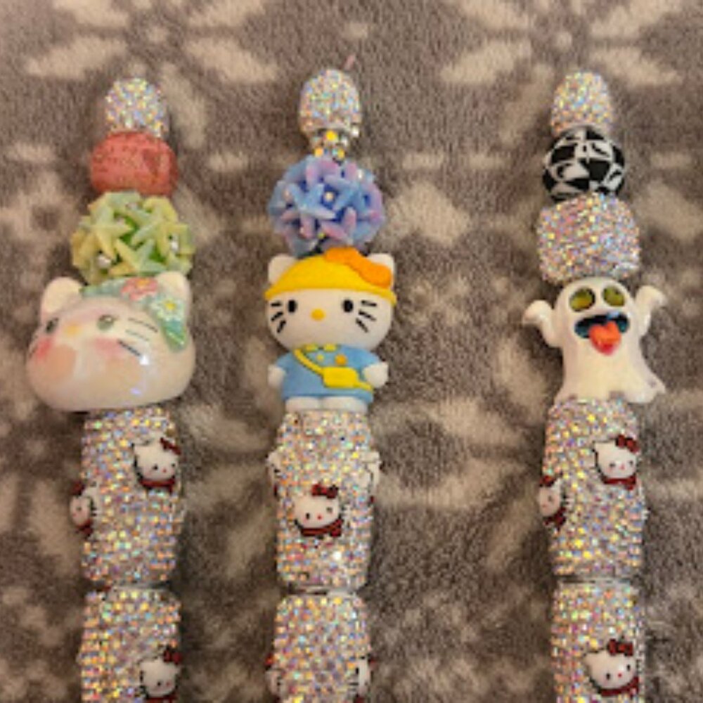 HELLO KITTY INK PENS YOUR CHOICE 7$ EA OR 2 FOR 12.50$
